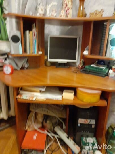 Компьютерный стол