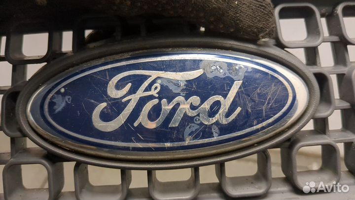 Решетка радиатора Ford Fusion