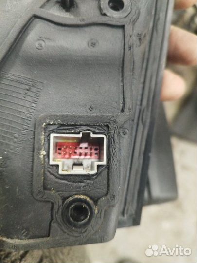 Зеркало заднего вида боковое правое Ford Focus 3