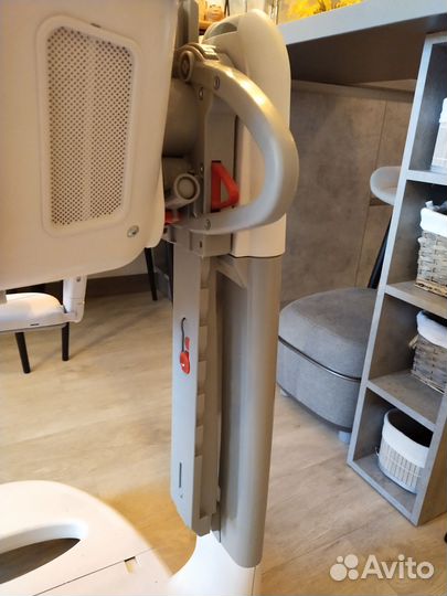 Стульчик для кормления Peg-Perego