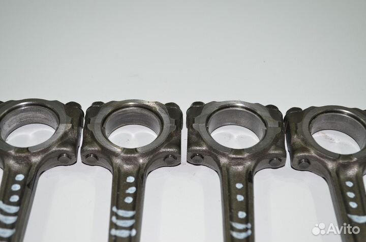 Шатун с вкладышами Suzuki RF400