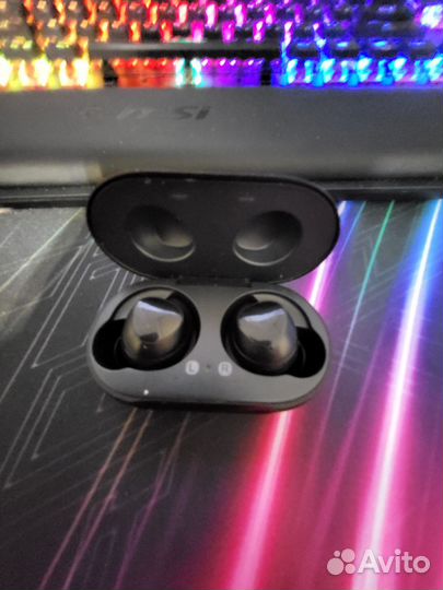Беспроводные наушники