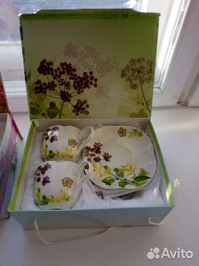 Набор столовой посуды. подарочный