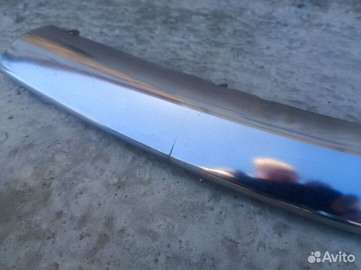 Хром на бампер газ 31105