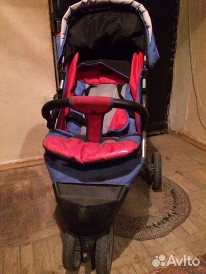 Прогулочная коляска