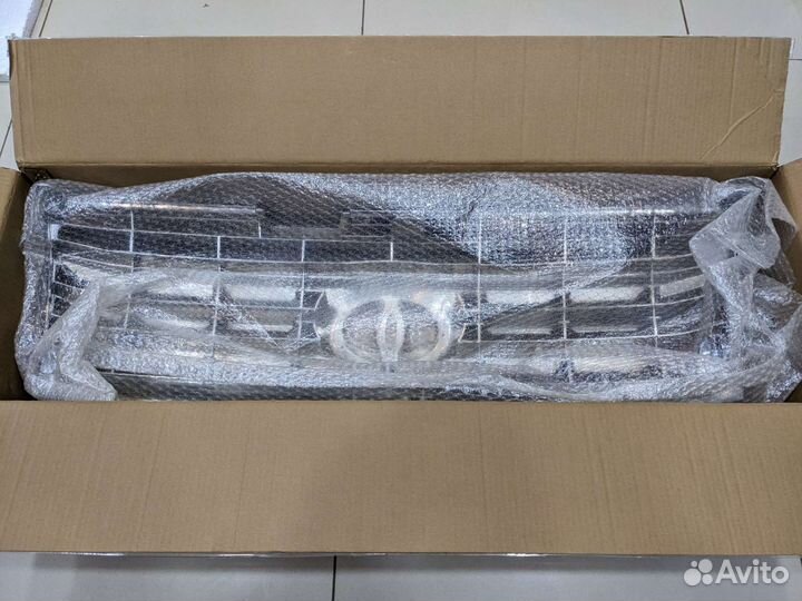 Решётка радиатора хром land cruiser 100 2005-2007