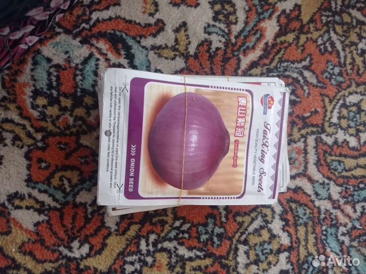 Семена лука