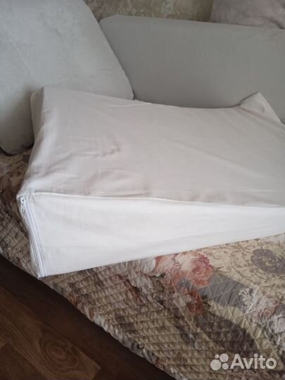 Подушка клиновидная медицинская