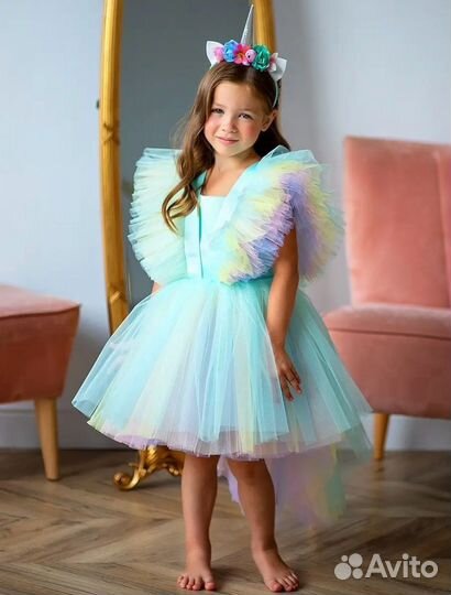Платье для девочки праздничное