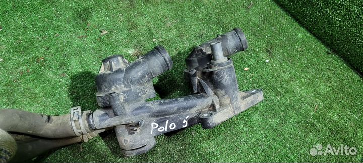 Корпус термостата в сборе VW Polo Sedan MK5