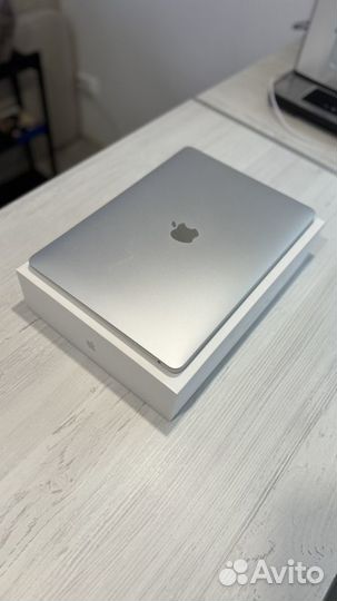 Apple MacBook air 13' m1 16gb 256gb