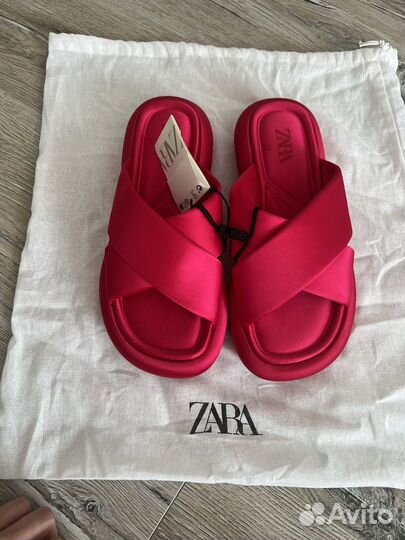 Шлепки Zara