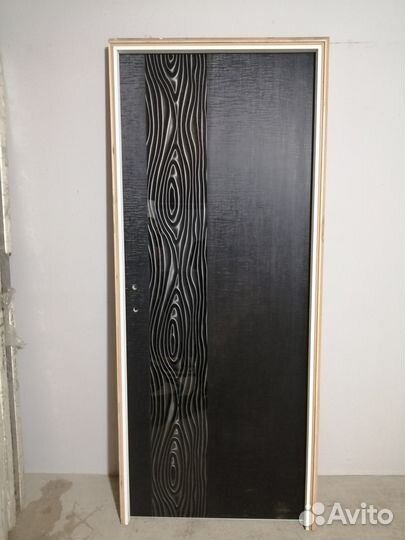 Двери межкомнатные с коробкой новые