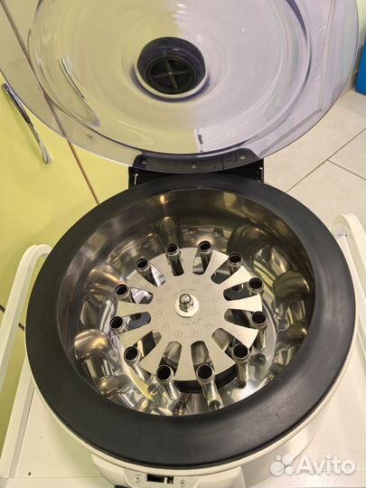 Центрифуга медицинская Elmi См-6м