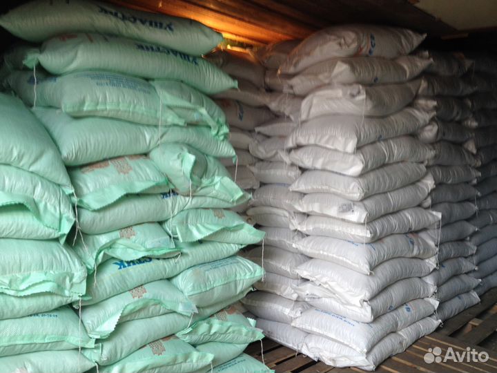 Комбикорм, зерно, отруби и другое с доставкой