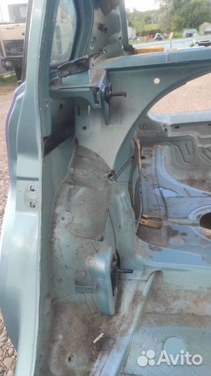 Крыло заднее правое Volkswagen Passat B5 седан 1.6