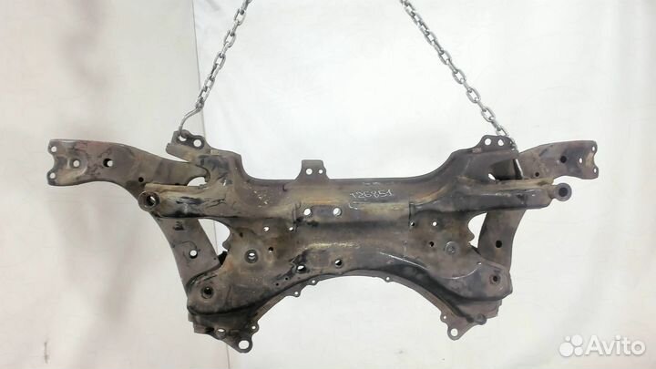 Балка подвески передняя Toyota Auris E15, 2011