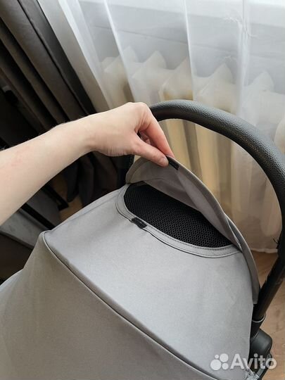 Коляска прогулочная