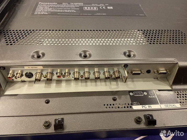Монитор Panasonic 42 дюйма