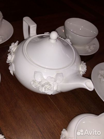 Чайный сервиз Wedgwood Petal China Bone