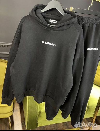 Спортивный костюм женский новый