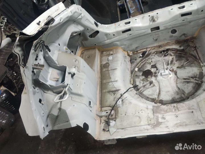 Задняя панель на Шевроле Круз хэтчбек