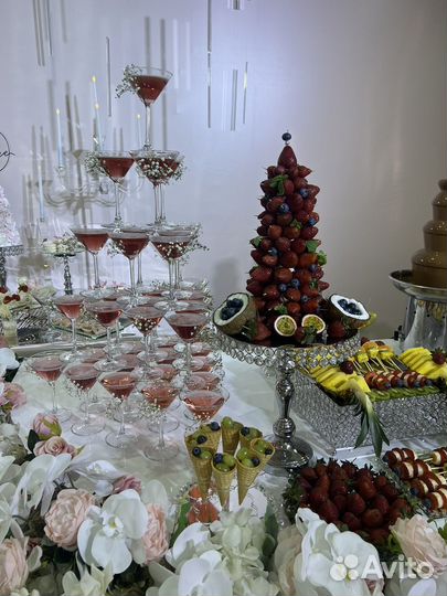 Горка с шампанским, кофе на песке, мохито