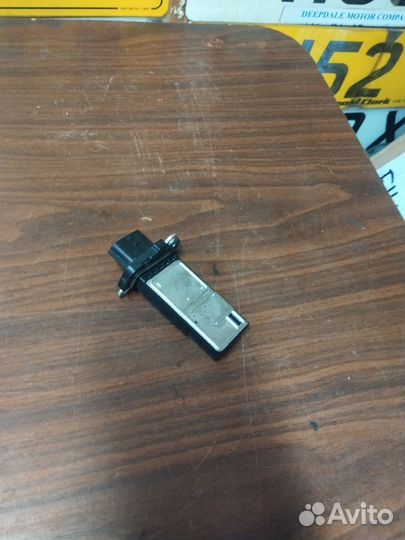 Расходомер воздуха Nissan Qashqai j10 Tiida и тд