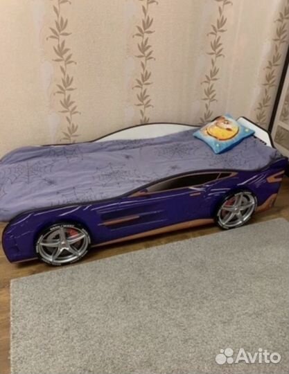 Кровать машинка