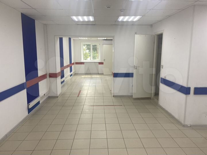 Торговая площадь, 64 м²