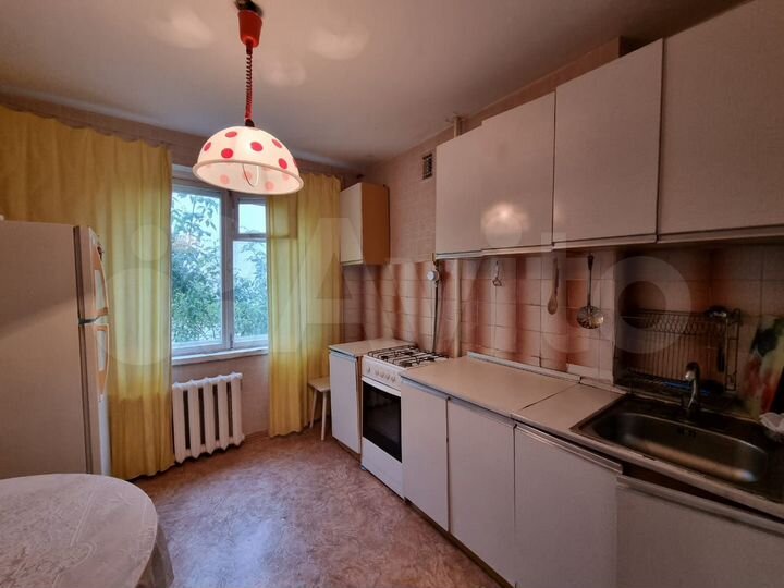 2-к. квартира, 51 м², 4/10 эт.