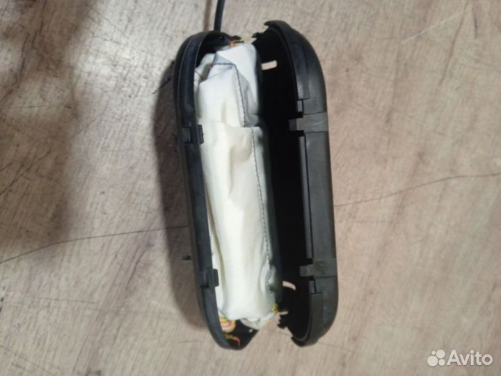 Подушка безопасности в сиденье Nissan Pathfinder