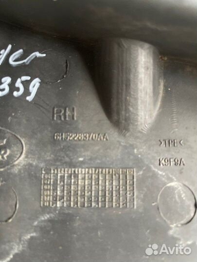 Брызговик задний правый Land Rover Freelander L