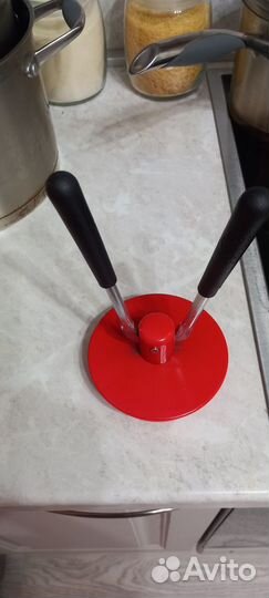 Закаточная машинка для жестяных банок