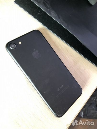 iPhone 7, 256 ГБ