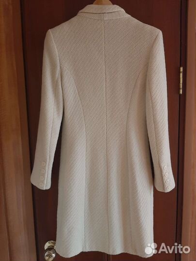 Пальто белое