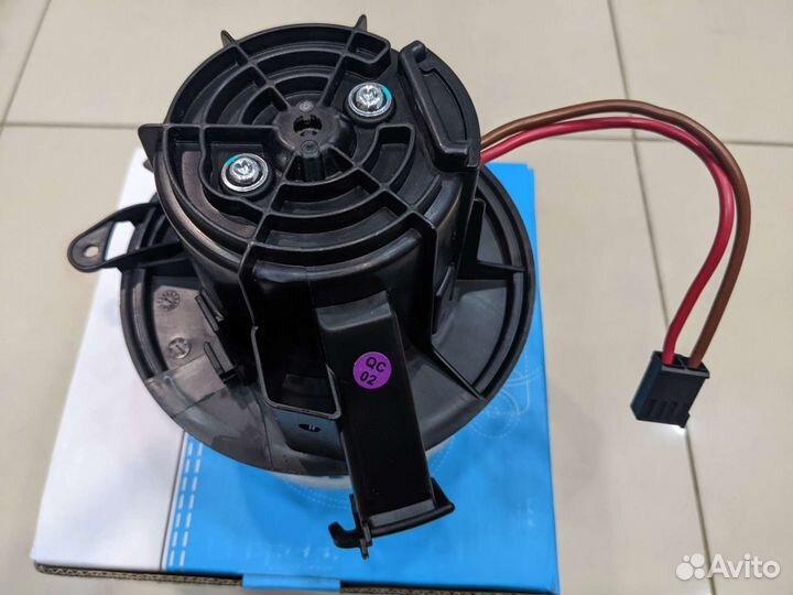 Мотор отопителя mercedes benz C (W204) / E (W212)