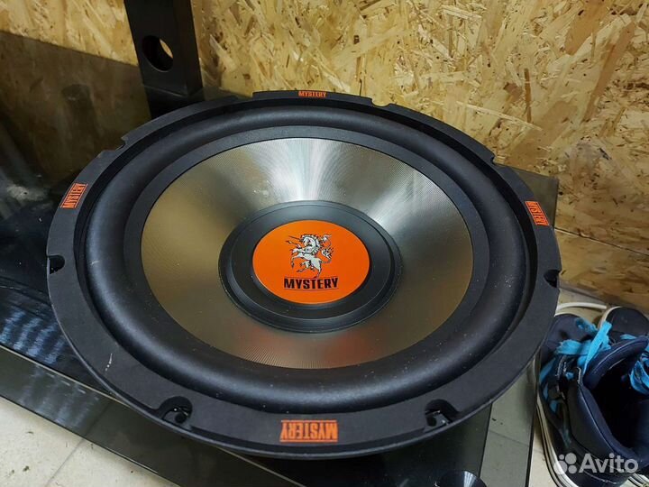 Продам subwoofer