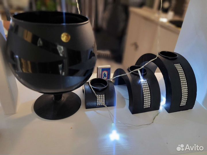 Подсвечники,ваза -черные