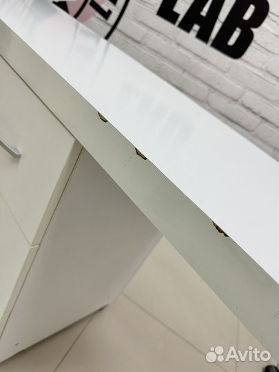 Стол для маникюра