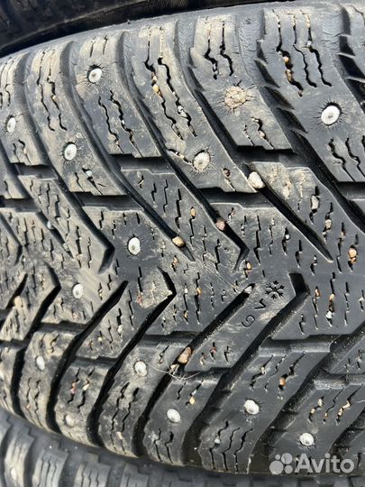 Nokian Tyres Hakkapeliitta 8 215/55 R17 19B
