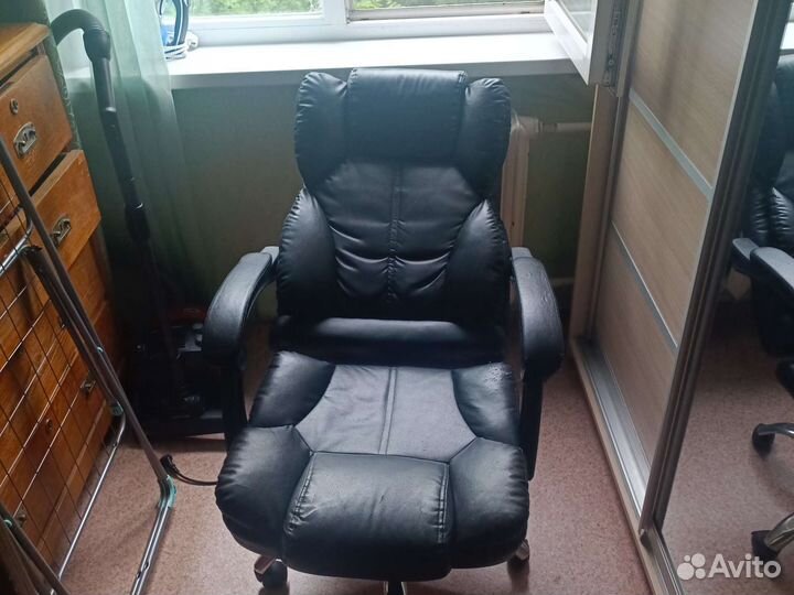 Офисное кресло руководителя бу кожаное