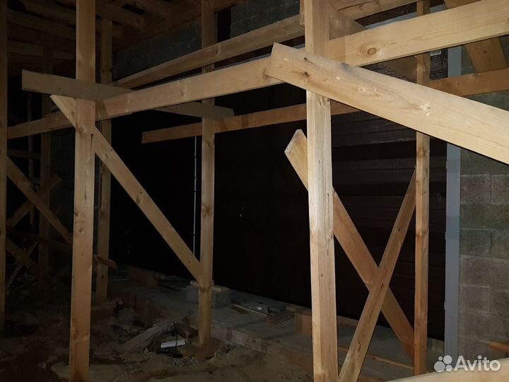 Секционные ворота с калиткой бу