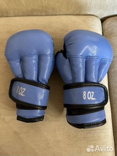 Боксерские перчатки