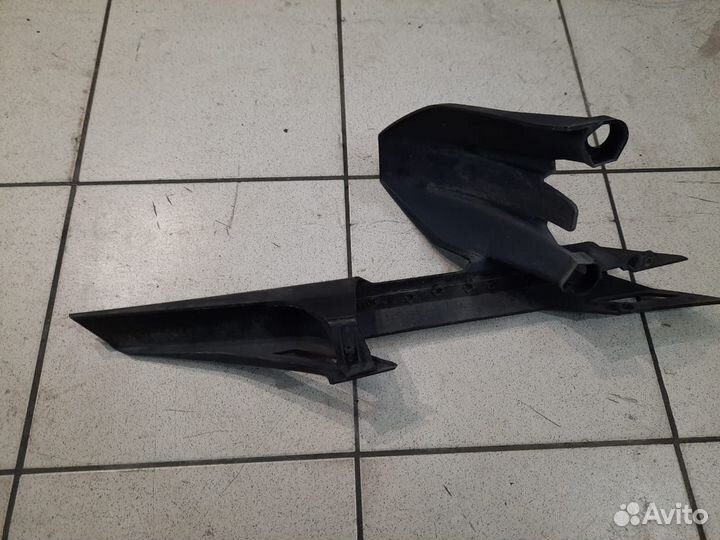 Верхний кожух цепи KTM Duke 390 2019г