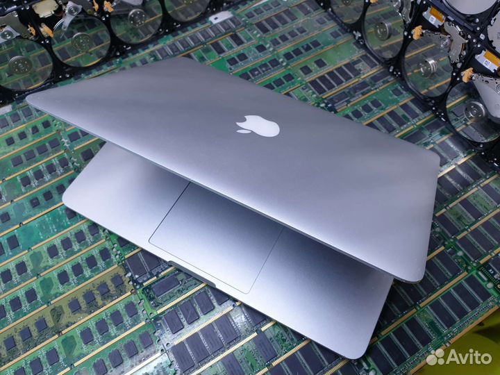 Macbook pro 13 early 2015 целиком или на запчасти