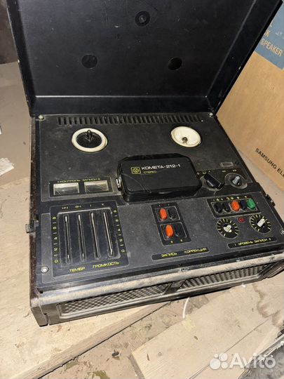 Магнитофон комета