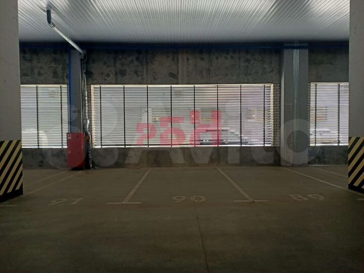 Паркинг напротив Selgros