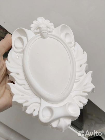 Гипсовое панно