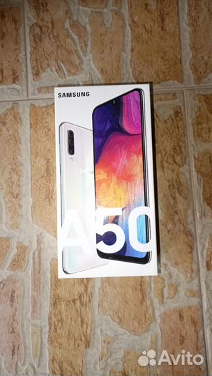 Samsung Galaxy A50, 4/64 ГБ
